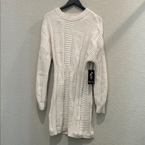 Ashly & Sage Textured White Sweater Size XL NWT